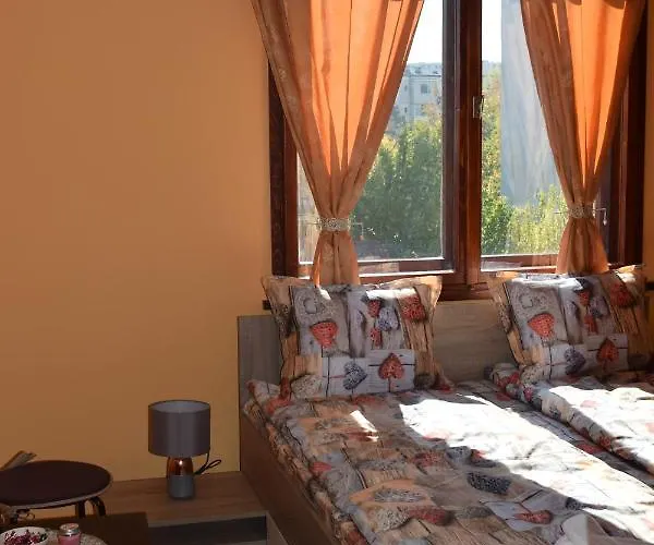 Vesi's 3* Пловдив