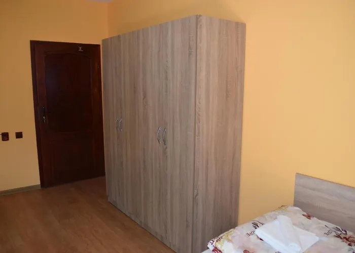 Vesi's Гостьовий будинок